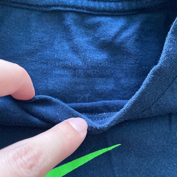 Bundle of t shirts - including Nike, Pink Floyd, cat & Jack - Picture 4 of 5